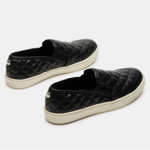 STEVE MADDEN Quilted Slip-on - New in box! - Picture 3 of 12